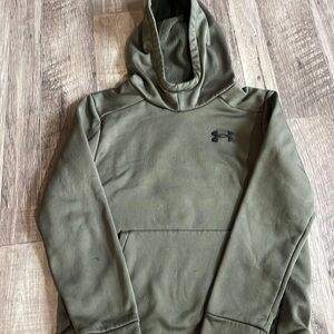 Under armor, boys hoodie. Used, youth medium.